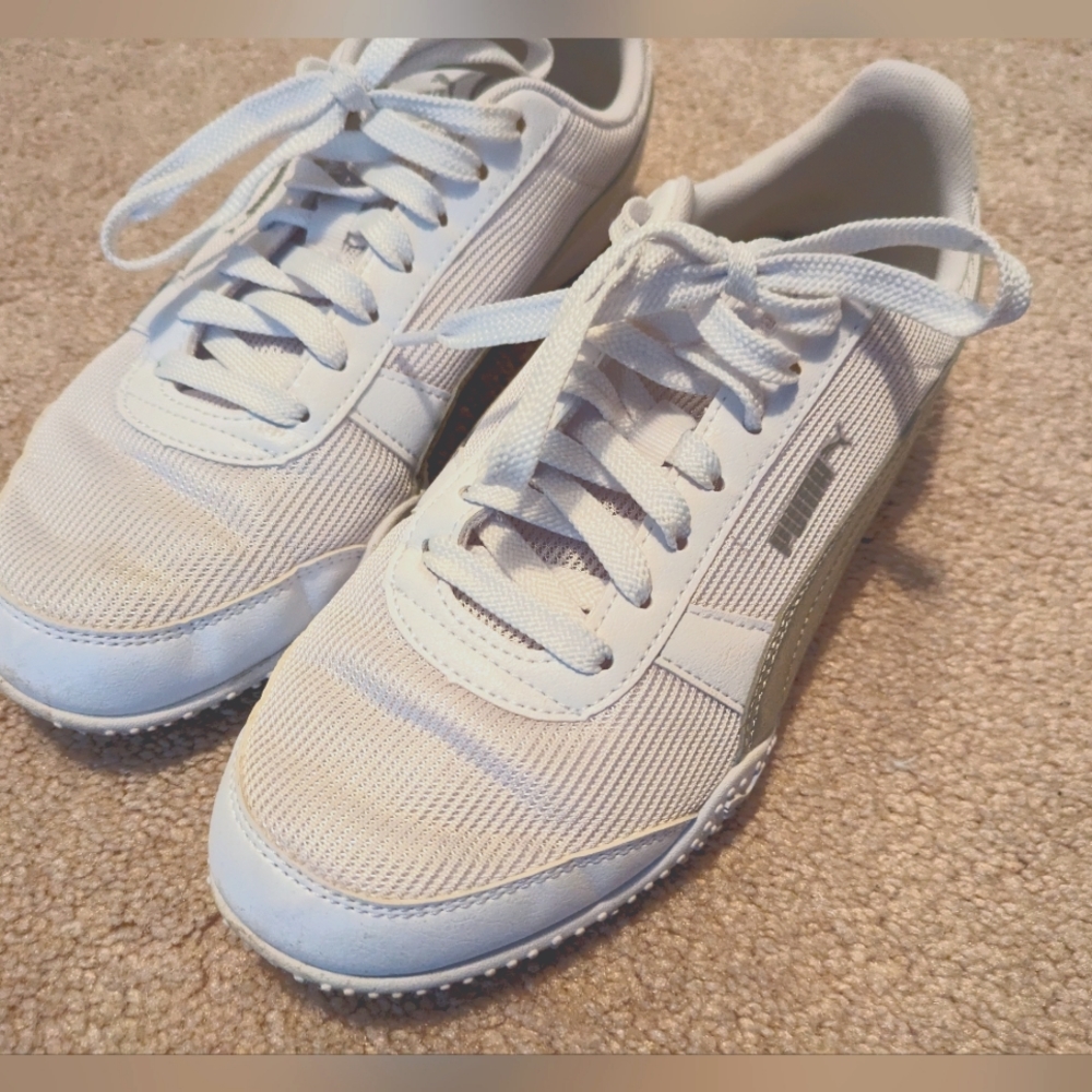 Puma trainers